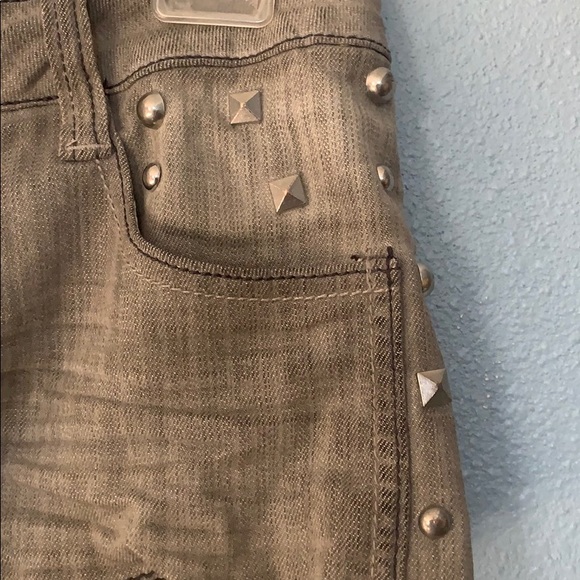 Pepe Jeans London Distressed Grey Shorts - Picture 2 of 6